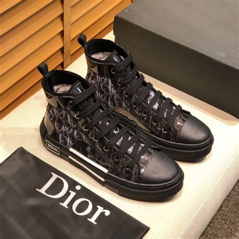 dior hombre zapatillas|bolso dior.